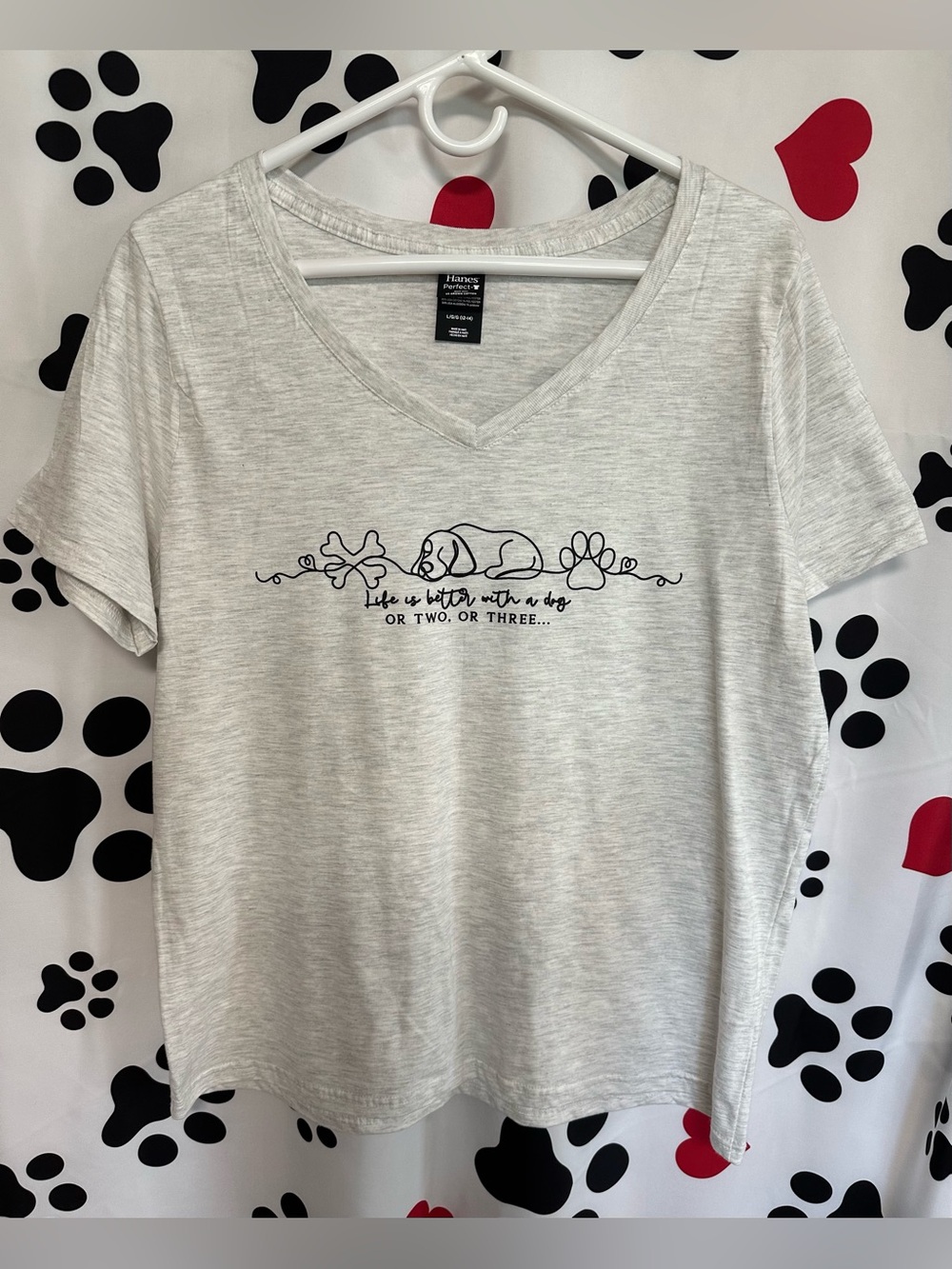 Dog Graphic V-Neck Tee - NWT/NIP
